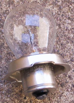 ampoule 6V 15W &agrave; collerette