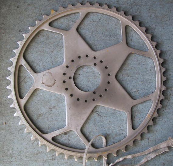 couronne 52 dents 36 mm