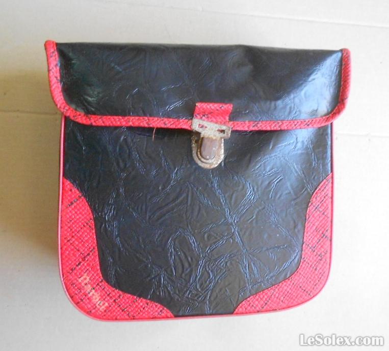 2 Sacoche noir et rouge occasion