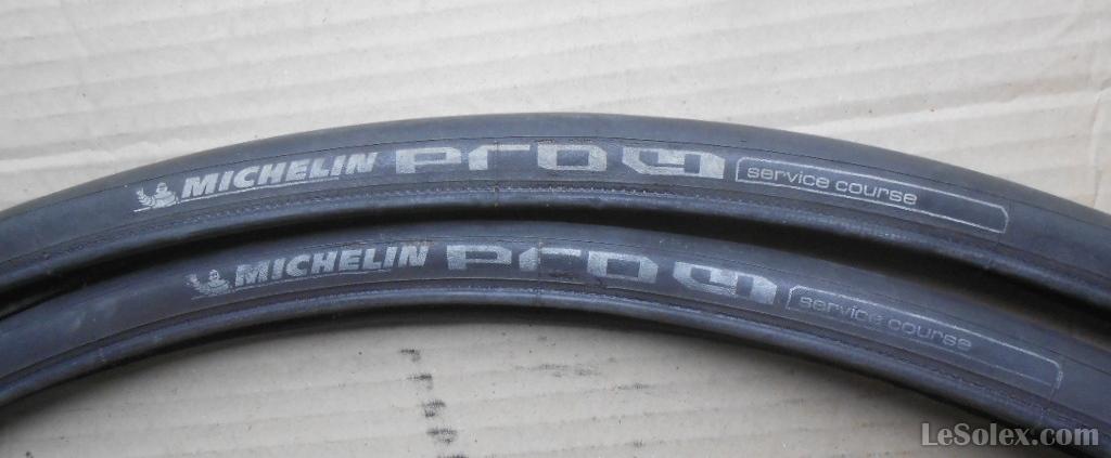 lot 2 Pneu route velo 700 x23C michelin occasion