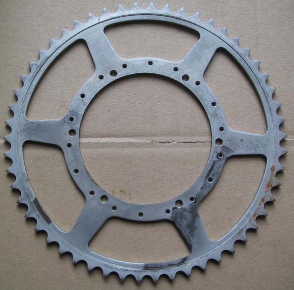 couronne 54 dents 104 mm