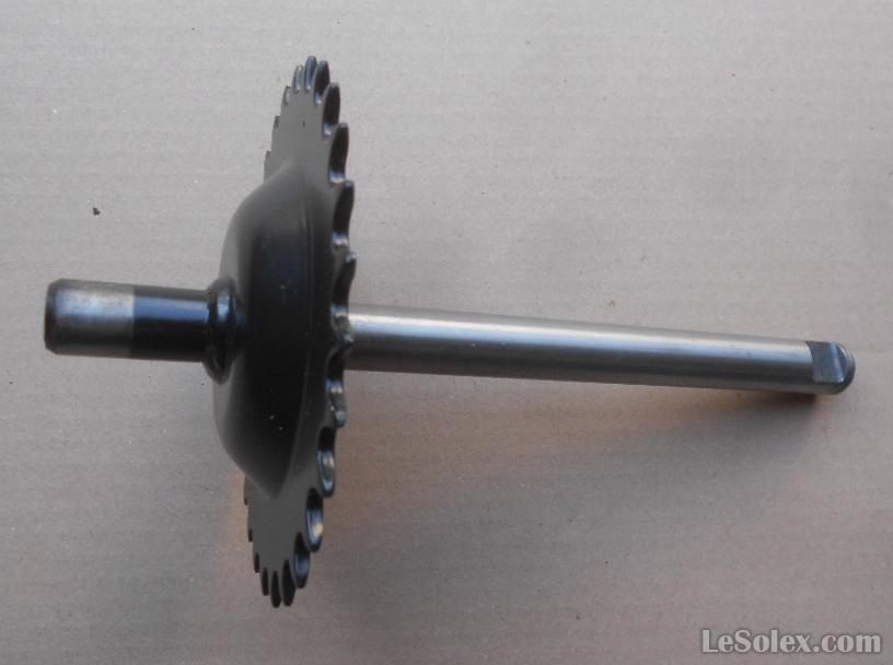 axe de pedalier peugeot 103 vogue 28 dents