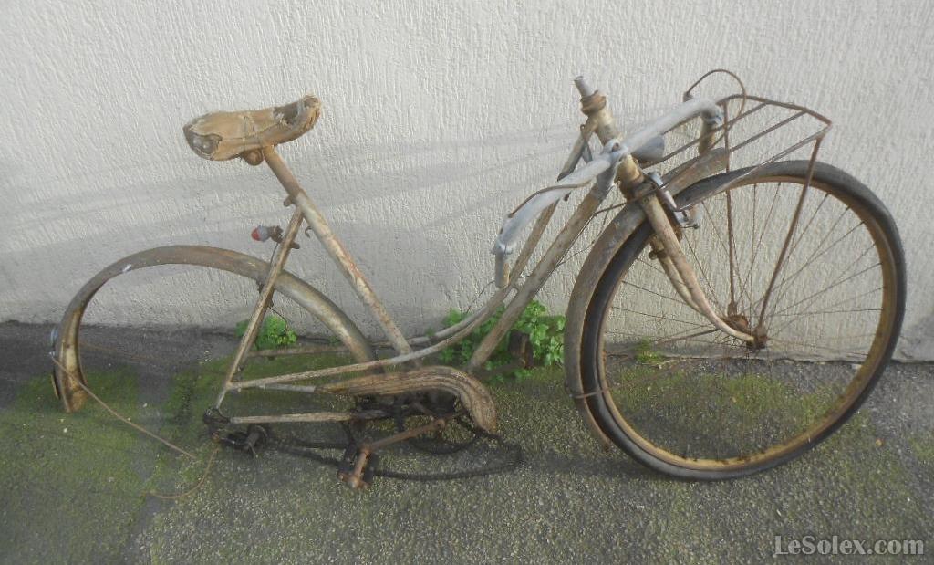 velo ancien des années 40 50