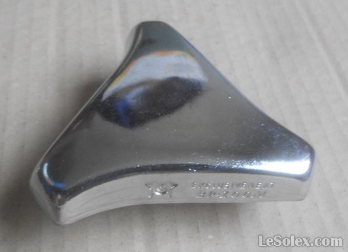 bouchon reservoir chrom&eacute; motobecane triangulaire