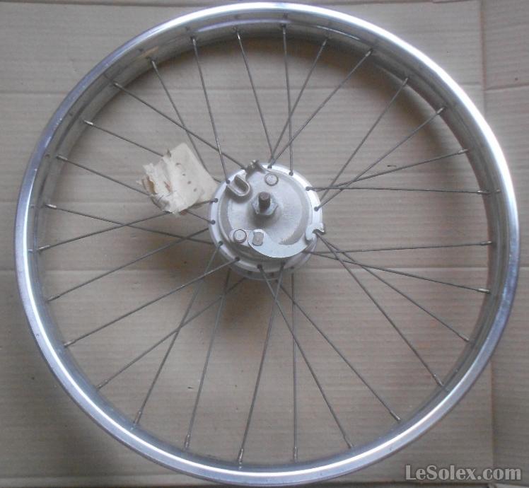 Roue avant peugeot TSE