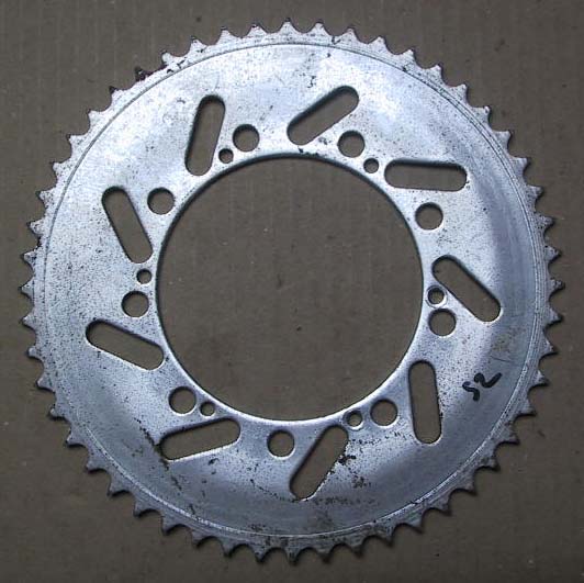 couronne 52 dents 104 mm