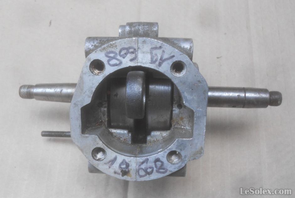 Carter moteur motobecane av7