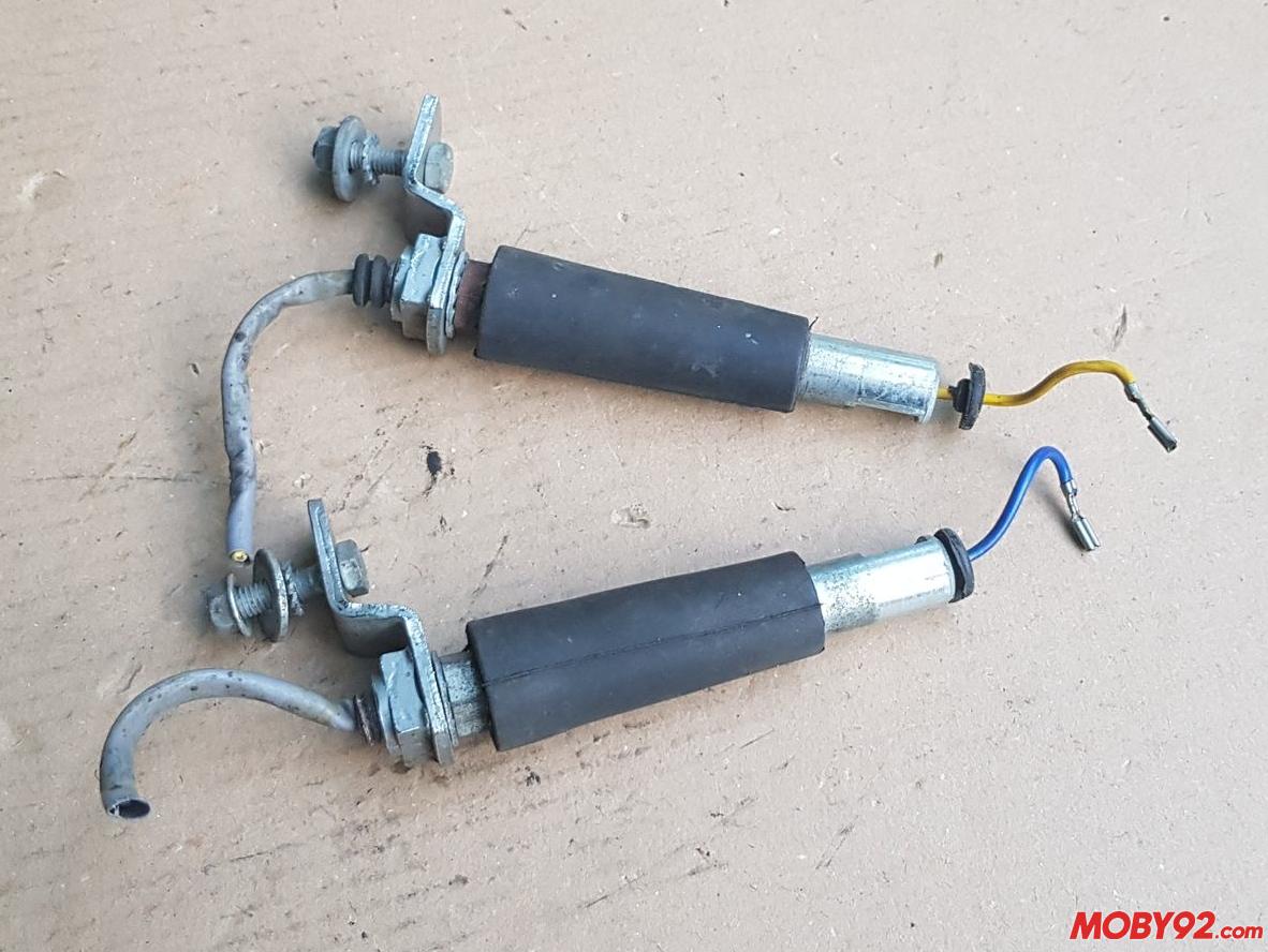lot 2 Support clignotant peugeot scoper occasion