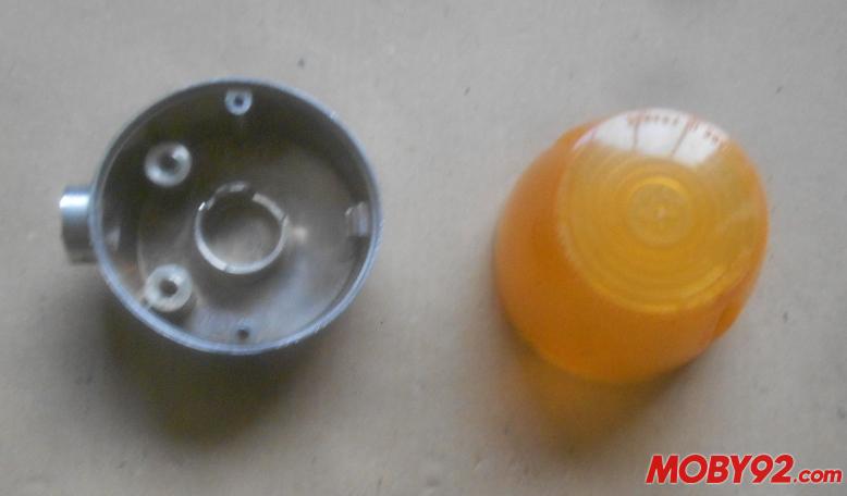 Clignotant novi chrom&eacute; incomplet