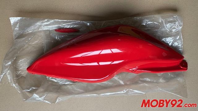 CACHE LATERAL GAUCHE neuf YAMAHA AEROX sccoter