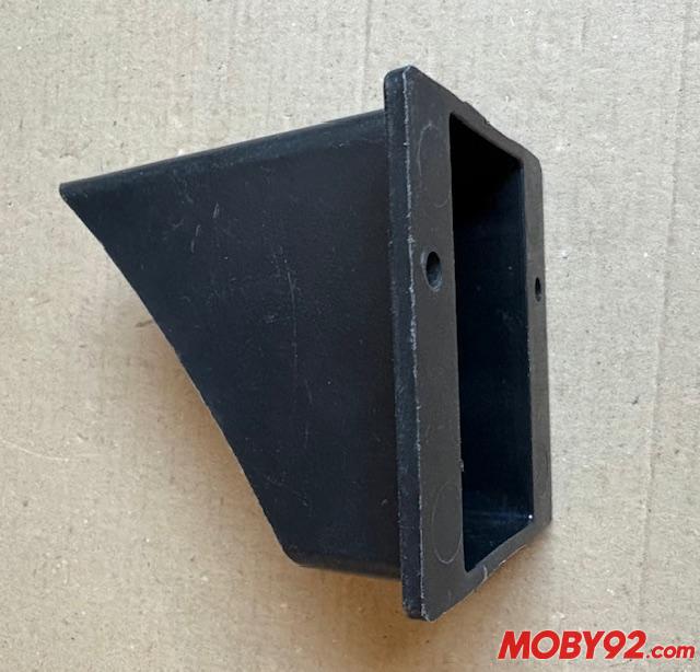 Support Feu rouge inconnu plastique noir