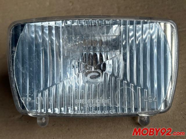 optique phare peugeot 102 cibie quelques rayures