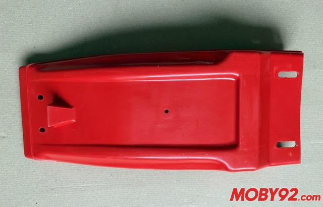 Garde boue arriere motobecane 50EW rouge