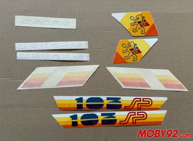 Lot 9 Autocollant 103 SP