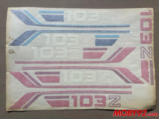 Autocollant 103 Z planche d'&eacute;poque