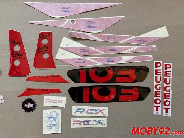Lot 18 Autocollant 103 RCX