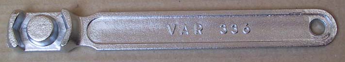 cl&eacute; pour ecrou superieur jeu de direction