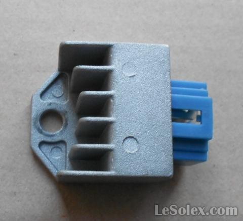 regulateur booster nitro MBK