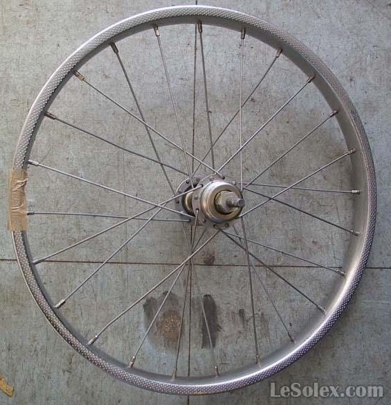 Roue arriere neuve 400 A velo enfant