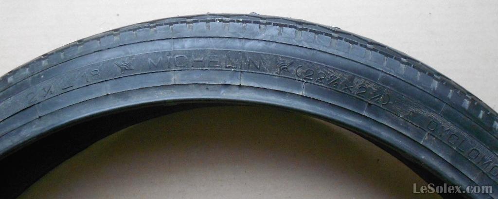 Pneu michelin  2 1/4-18 (ou 22.5x2 1/4)
