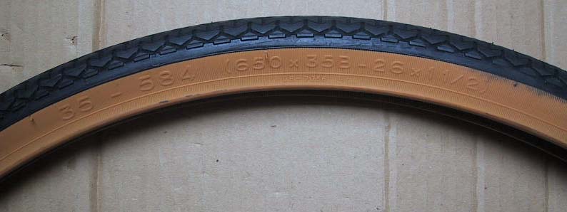 pneu velo 650x35B michelin 35-584 noir et beige world tour