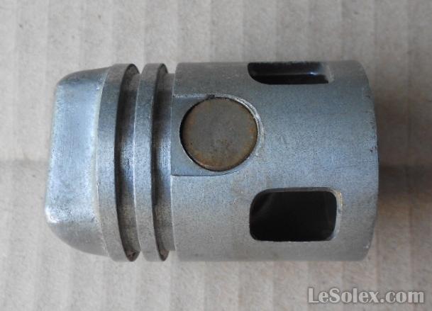 piston motobecane AV3 39 mm nu