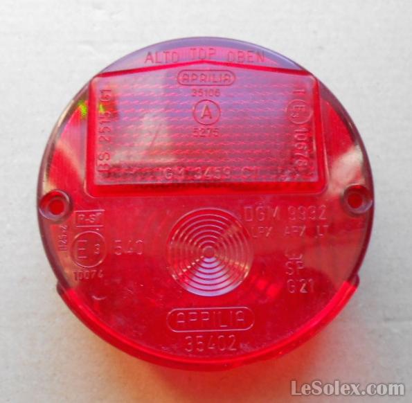 Cabochon feu rouge aprilia rond