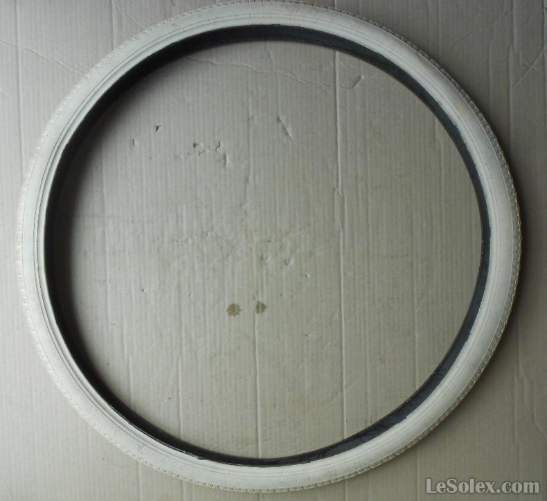  Pneu neuf 600 michelin 37-541 blanc