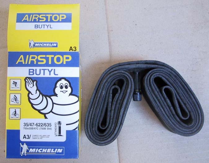 chambre à air michelin A3 velo 700 grosse valve