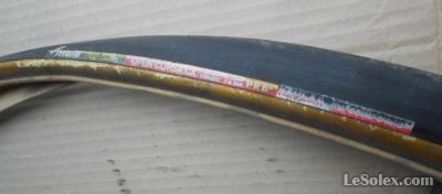 Pneu velo route 700 x23C vittoria occasion