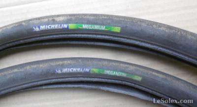 lot 2 Pneu route velo 650 x32B michelin megamium occasion