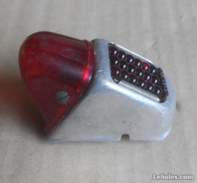 Feu rouge arrière Motobécane/Cady