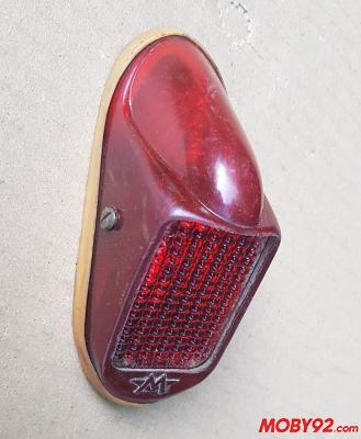 Feu rouge mobylette motobecane origine occasion