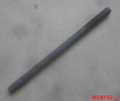 Goujon de cylindre peugeot 121 mm