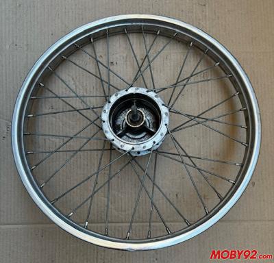 ROUE AVANT 881 utilitaire occasion 2 1/4-18