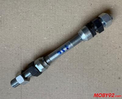 axe de roue 11 150 mm