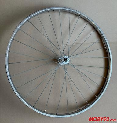 Roue avant velo 600