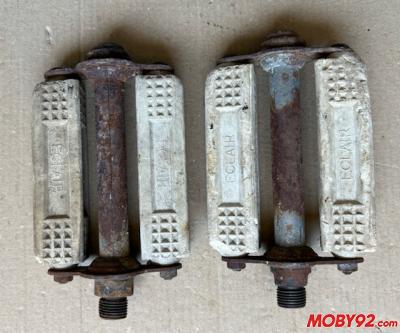 Paire P&eacute;dale eclair occasion