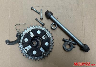 lot de pieces moyeu roue 125LT occasion