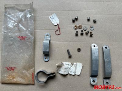Fixation tablier peugeot 102