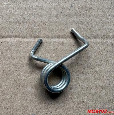 ressort rappel de poignee motobecane