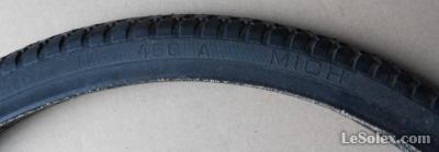 Pneu neuf   450 A michelin noir