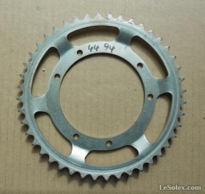 Couronne 44 dents 94 mm